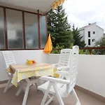 Apartman With Wifi Lovran, Opatija - 7886 *